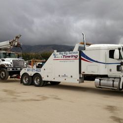 Big Rig Service & Semi Truck Towing - Towing a 6x6 auger truck back to Bakersfield