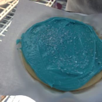Mix Bakeshop - Sugar cookie with frosting - Bakeries Near Me - Reno, Nevada Mix Bakeshop - Sugar cookie with frosting - Bakeries Near Me - Reno, Nevada