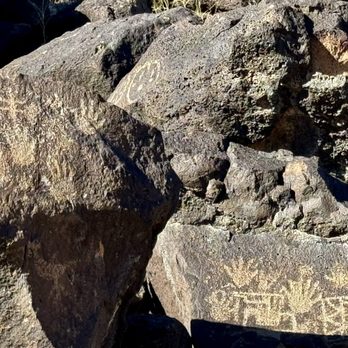 Petroglyph National Monument - Landmarks & Historical Buildings Near Me - Albuquerque, New Mexico