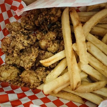 Captain Crawfish Cajun Seafood Bakersfield - Fried Oysters Basket - Cajun/Creole Near Me - Bakersfield, California