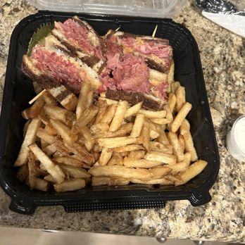 1909 - Reuben with fries - Bars Near Me - Temecula, California 1909 - Reuben with fries - Bars Near Me - Temecula, California
