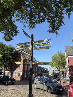 Nantucket Bookworks by null