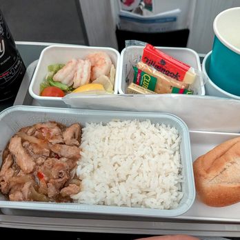 國泰航空 - food is not bad on Cathay Pacific - Airlines Near Me - Hong Kong, HK 國泰航空 - food is not bad on Cathay Pacific - Airlines Near Me - Hong Kong, HK
