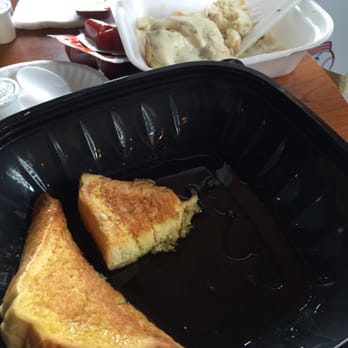 The Echo - Way too expensive for such a mediocre breakfast.  Plus they screw up orders often. - Diners Near Me - Cincinnati, Ohio