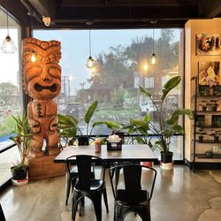 Matiki Island Barbecue - Inside