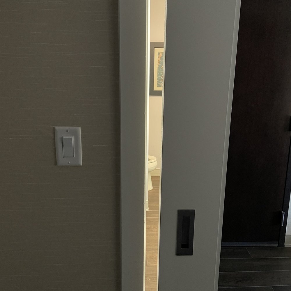 Bathroom sliding door will not stay closed