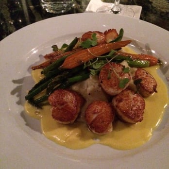 9 Elm American Bistro - Scallops to Die for - New American Near Me - Danvers, Massachusetts 9 Elm American Bistro - Scallops to Die for - New American Near Me - Danvers, Massachusetts
