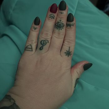 Vybrant Nails - Nail Technicians Near Me - Seattle, Washington Vybrant Nails - Nail Technicians Near Me - Seattle, Washington