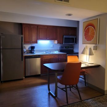 Clementine Hotel & Suites - studio suite - Hotels Near Me - Anaheim, California Clementine Hotel & Suites - studio suite - Hotels Near Me - Anaheim, California