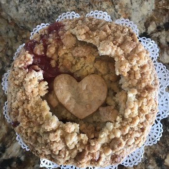 Maui Pie - Small Mango Strawberry pie to go! So good! - Bakeries Near Me - Kihei, Hawaii