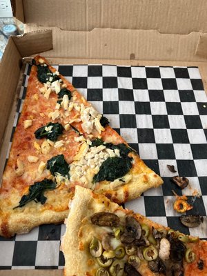 Junior's Pizza by null