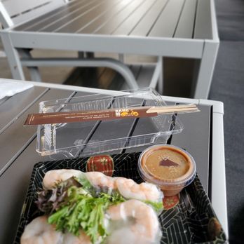Banh Mi Station - Spring roll with shrimp and peanut sauce. - Street Vendors Near Me - Atlanta, Georgia