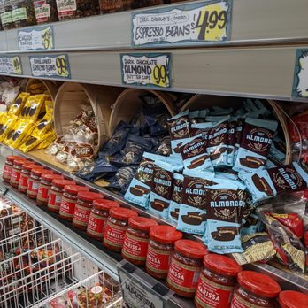Trader Joe's - Dark chocolate almond butter cups - Grocery Near Me - Nashville, Tennessee Trader Joe's - Dark chocolate almond butter cups - Grocery Near Me - Nashville, Tennessee