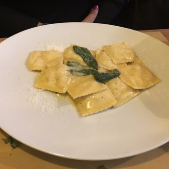 Bella Storia - Italian Near Me - Amsterdam, New Hampshire