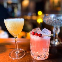Joyner's Bar - Bee Man + El Trineo