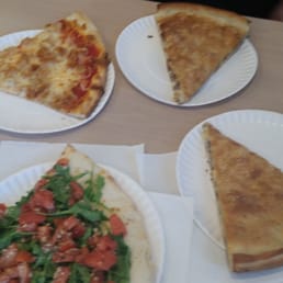 4 slices of pizza 4 slices of pizza