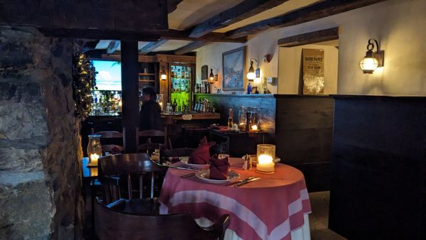 Old Drovers Inn by null