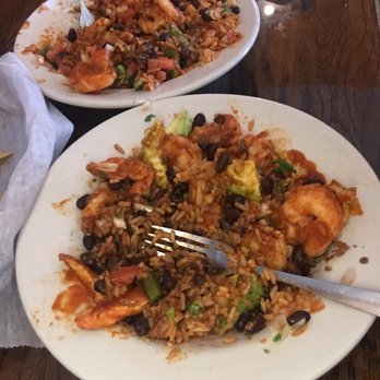 Mi Lupita - Diablo bowl. Shrimp, chicken, beans rice and avocado with a spicy sauce. Couldn't eat. - Mexican Near Me - Ballwin, Missouri Mi Lupita - Diablo bowl. Shrimp, chicken, beans rice and avocado with a spicy sauce. Couldn't eat. - Mexican Near Me - Ballwin, Missouri