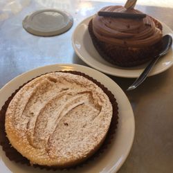 Douceurs du Roussillon - Tartlette Normand and mocha cake
