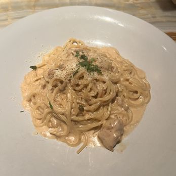 Rigo - Chicken Porcini Alfredo - Spanish Near Me - Honolulu, Hawaii Rigo - Chicken Porcini Alfredo - Spanish Near Me - Honolulu, Hawaii