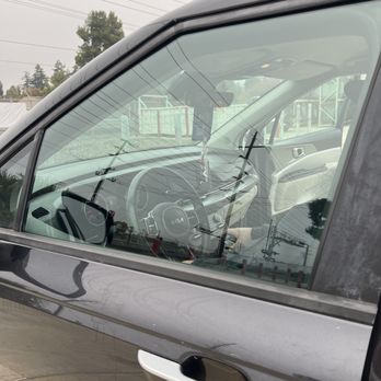 Low Cost Auto Glass - Windshield Installation & Repair Near Me - Modesto, California Low Cost Auto Glass - Windshield Installation & Repair Near Me - Modesto, California