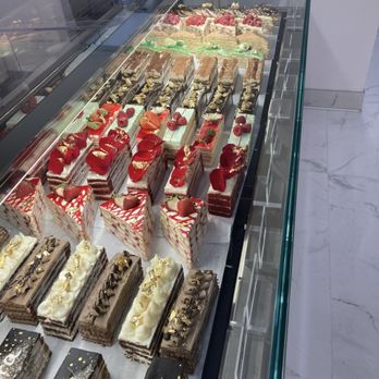 Crumbles Patisserie - Cakes - Desserts Near Me - Glendale, California