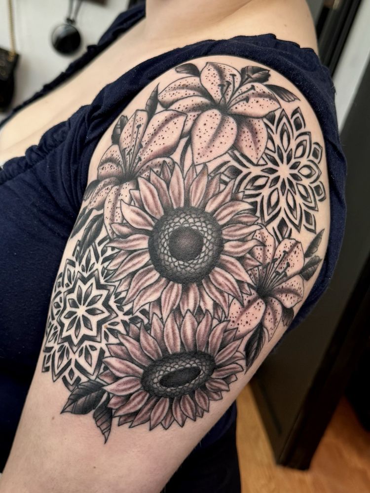 Diamond Tattoo Logo