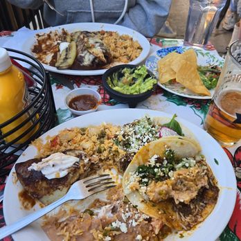 Tune-Up Cafe - Taco dinner, mole enchiladas, chips and guac - New Mexican Cuisine Near Me - Santa Fe, New Mexico