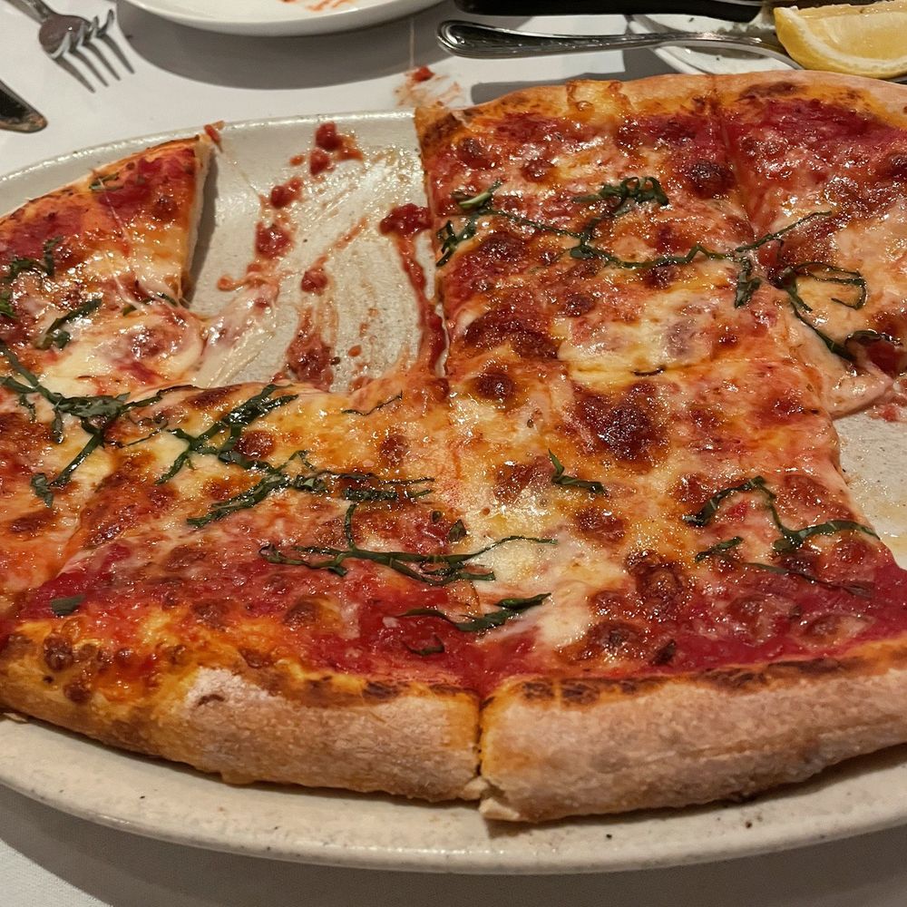 Albert's Hohokus - Margherita Pizza - New American Near Me - Ho Ho Kus, New Jersey Albert's Hohokus - Margherita Pizza - New American Near Me - Ho Ho Kus, New Jersey
