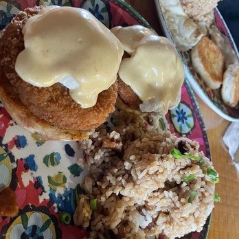 Countryside Cafe - Crab Cake Benedict - Breakfast & Brunch Near Me - Waianae, Hawaii Countryside Cafe - Crab Cake Benedict - Breakfast & Brunch Near Me - Waianae, Hawaii