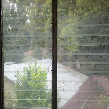 Five Or Free Window Cleaning - BEFORE - Window Washing Near Me - Oakland, California