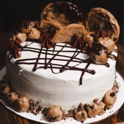 The Salty Caramel Kitchen - Cookie Dough Cake