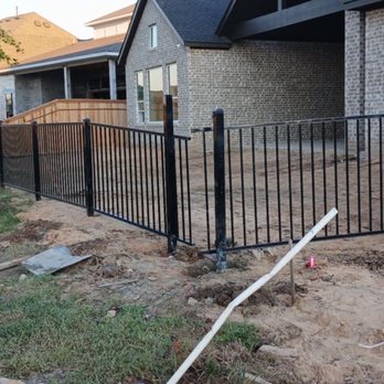 AM Master Fence - Fences & Gates Near Me AM Master Fence - Fences & Gates Near Me