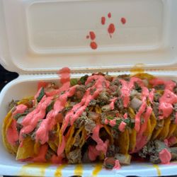Houston's Pink Box - Mini Nachos (that is a burrito sized take out box not a full size one)