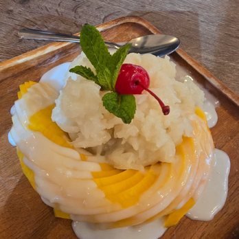 Andaman Thai - Mango sticky rice - Thai Near Me - Walnut Creek, California Andaman Thai - Mango sticky rice - Thai Near Me - Walnut Creek, California