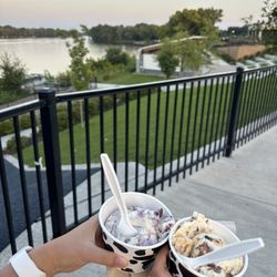 Cullens Ice Cream on the River - River, blueberry cone crumble & M. Island