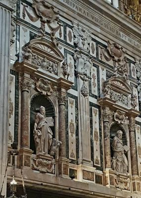 Cattedrale di San Lorenzo by null