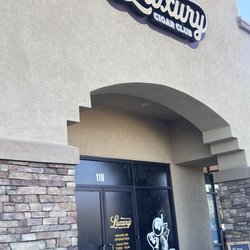 Luxury Cigar Club