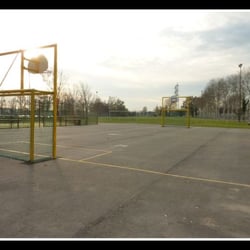 Base de Sports et de Loisirs de Sesquières - Terrain de Basket Ball