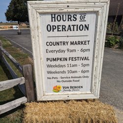Von Bergen Country Market