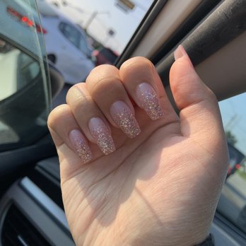 V Nails - Nail Salons Near Me - Houston, Texas