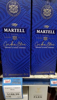 Tamura's Fine Wine & Liquors Waialae by null