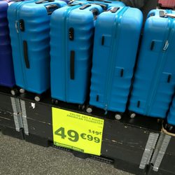 Auchan - Check out the markdown in this item. Similar markdowns everyday.