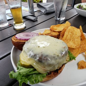 The Explorium Brewpub Greendale - Pepperjack burger with chips - Pizza Near Me - Greendale, Wisconsin