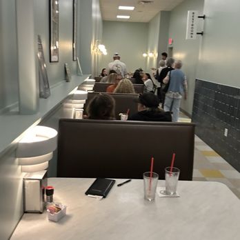 Gold Burger Diner - Diners Near Me - Georgetown, Texas