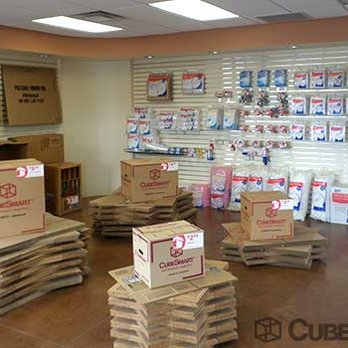CubeSmart Self Storage - Self Storage Near Me - Chicago, Illinois