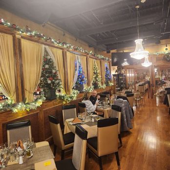 Bella Mia - Italian Near Me - Midlothian, Illinois