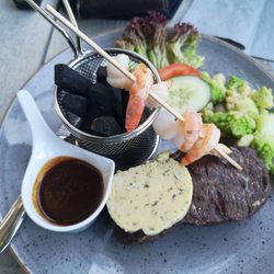 Restaurant MAMS - Surf 'n Turf 300g Filetsteak mit Trüffel Fries