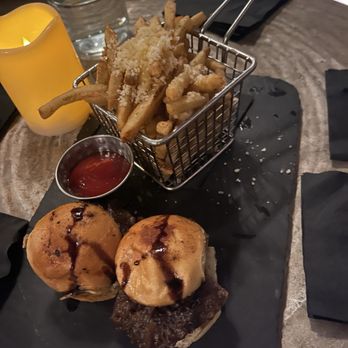 The Honey Pot - Filet Sliders 9/10 - Speakeasies Near Me - San Diego, California The Honey Pot - Filet Sliders 9/10 - Speakeasies Near Me - San Diego, California