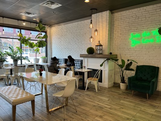 Bambu Dessert & Drinks by null